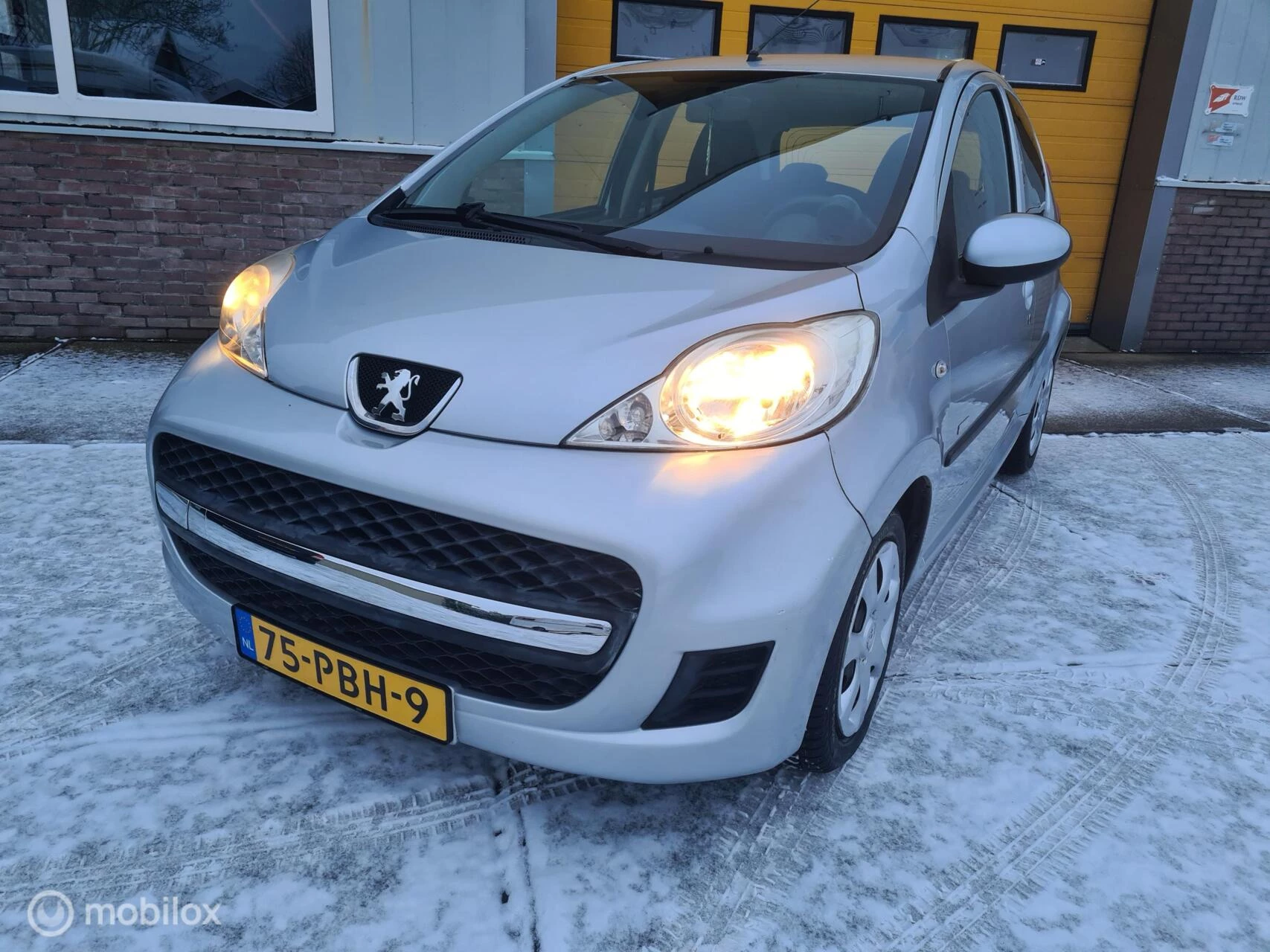 Hoofdafbeelding Peugeot 107
