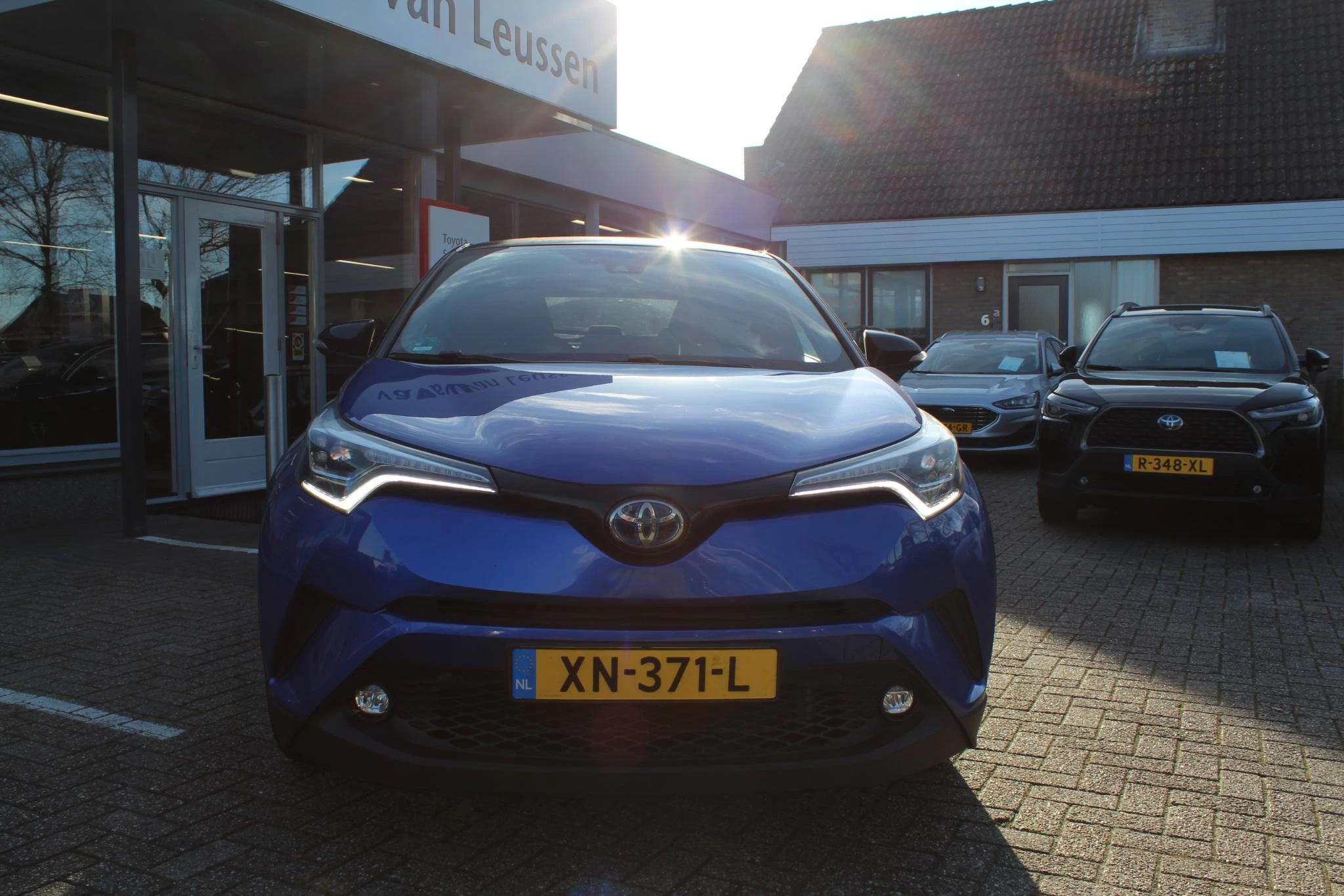 Hoofdafbeelding Toyota C-HR