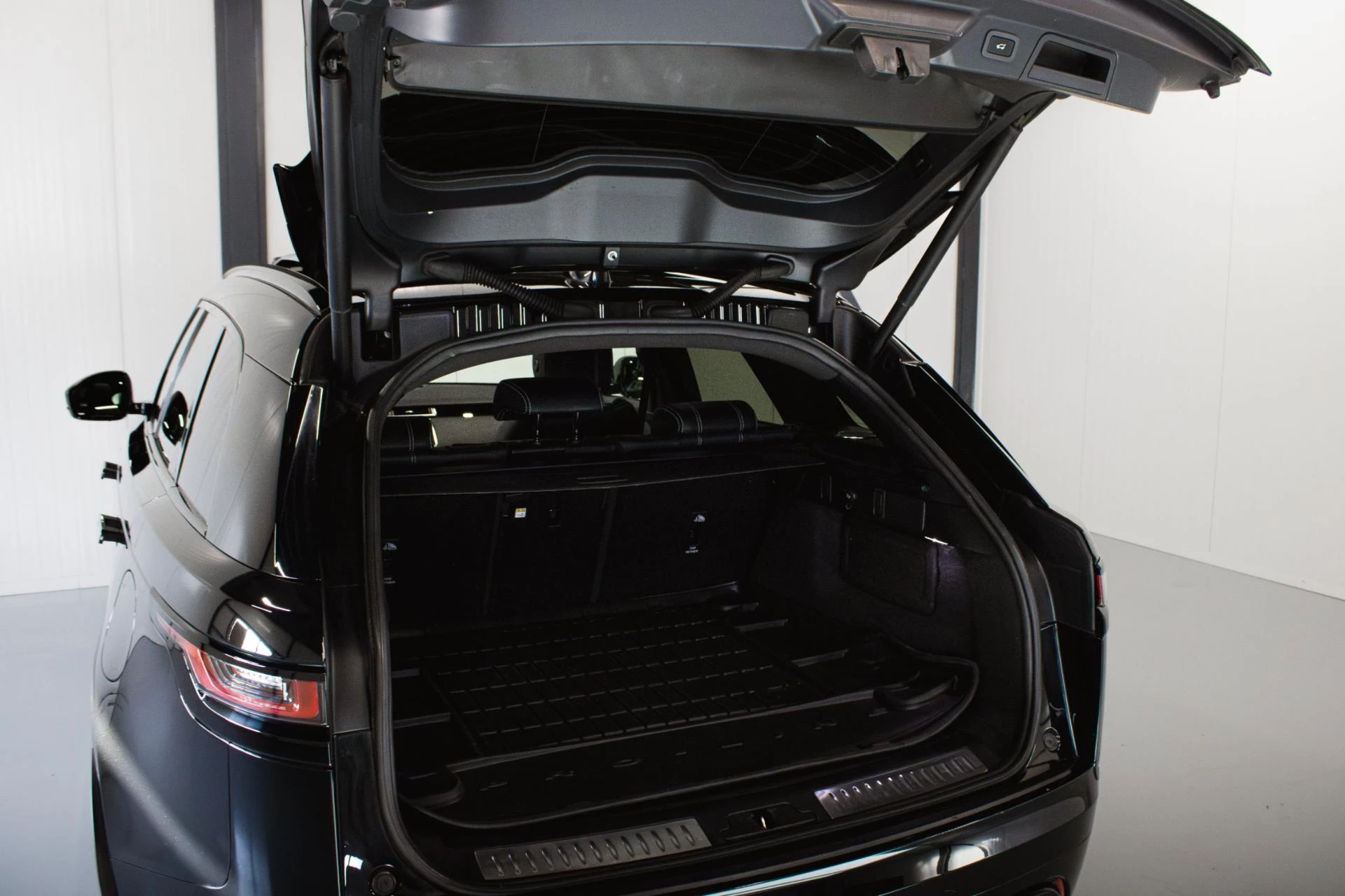 Hoofdafbeelding Land Rover Range Rover Velar
