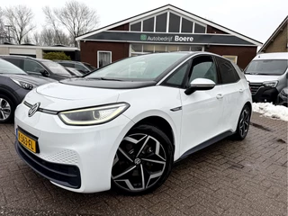 Volkswagen ID.3 First Plus 58 kWh SOH 90.7%, Camera, Trekhaak, 19''Lmv