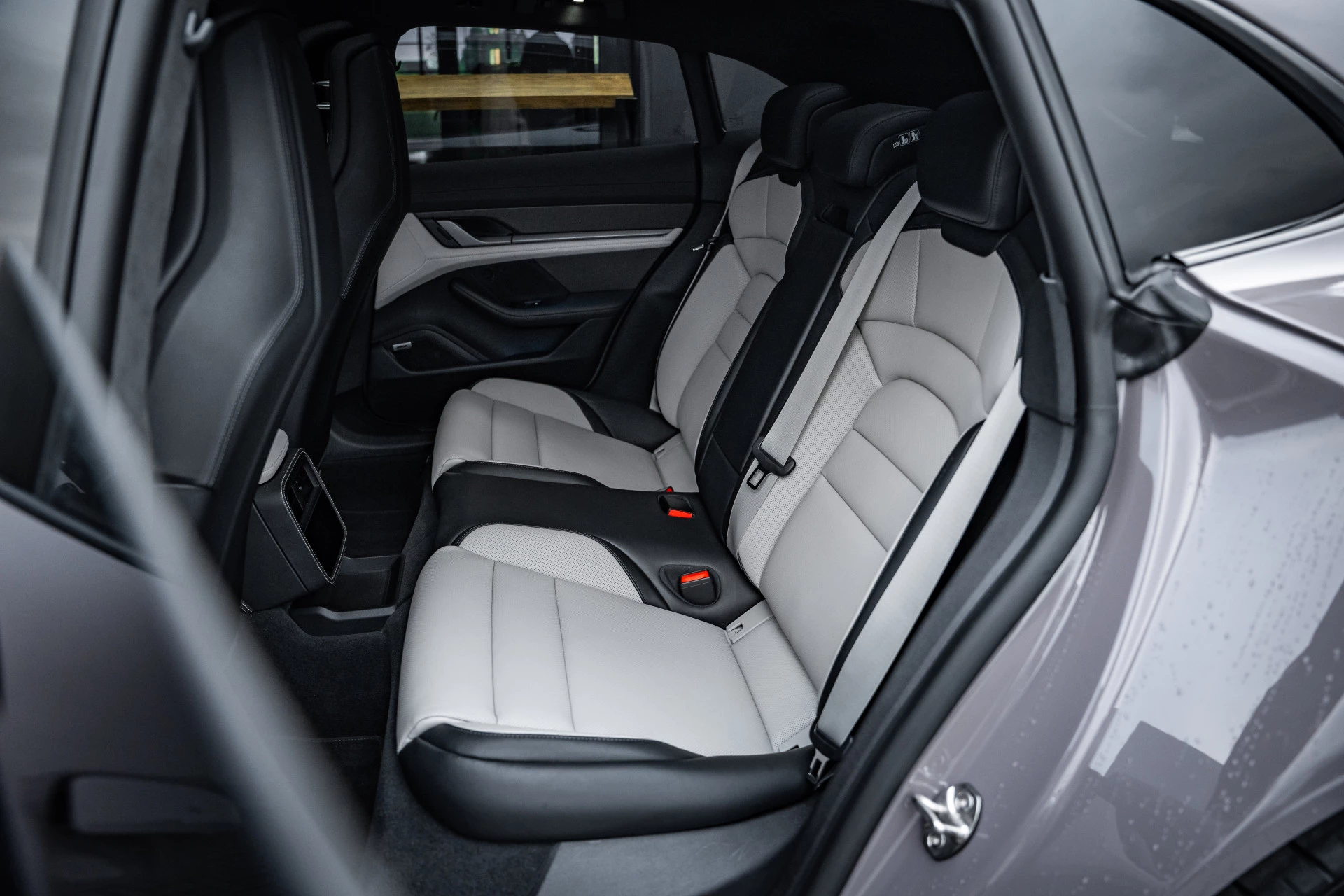 Hoofdafbeelding Porsche Taycan