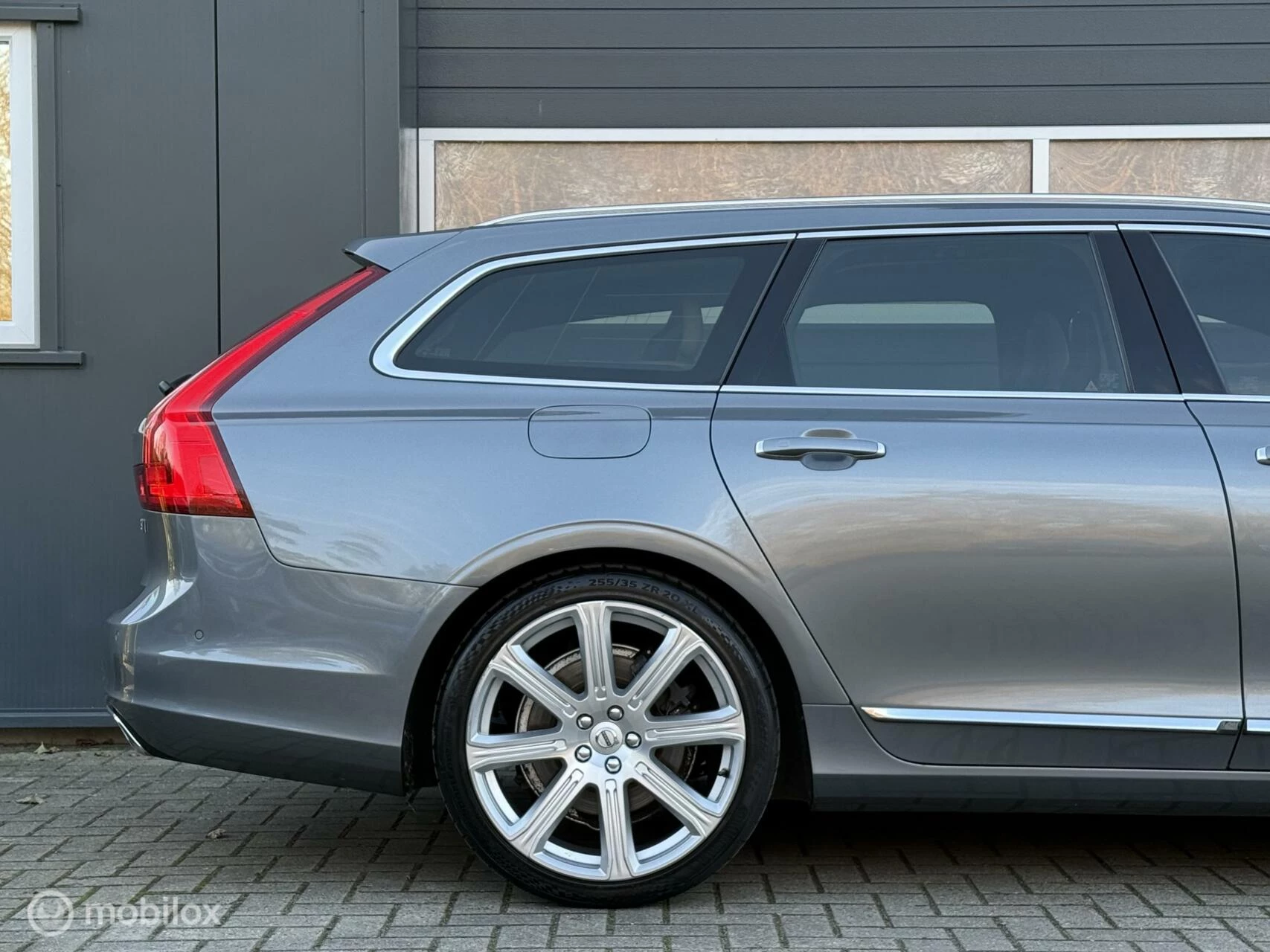 Hoofdafbeelding Volvo V90