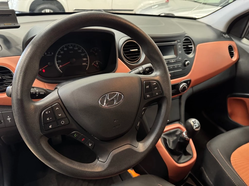 Hoofdafbeelding Hyundai i10
