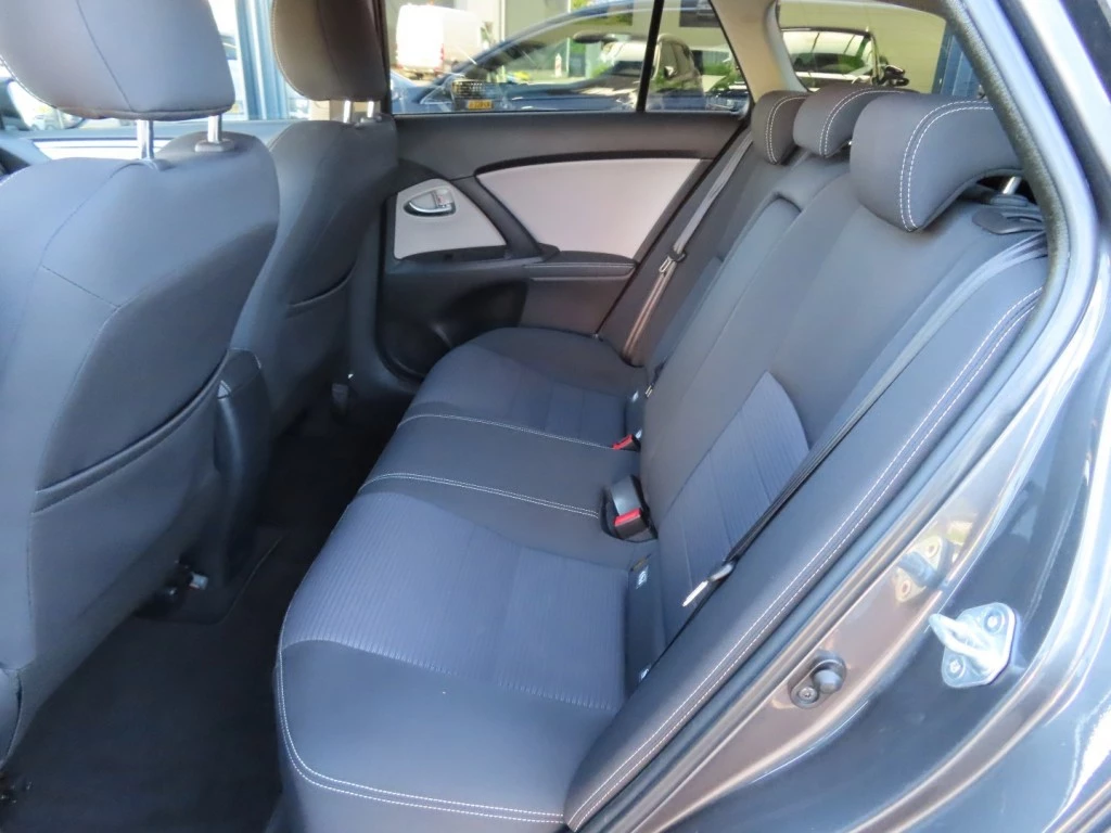 Hoofdafbeelding Toyota Avensis