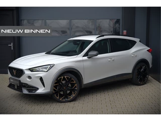 CUPRA Formentor 1.4 e-Hybrid Business | Stuurverwarming | Keyless | Adaptive Cruise Control | Navigatie | Parkeersensoren | Ambiance Verlichting | DAB | Climate Control