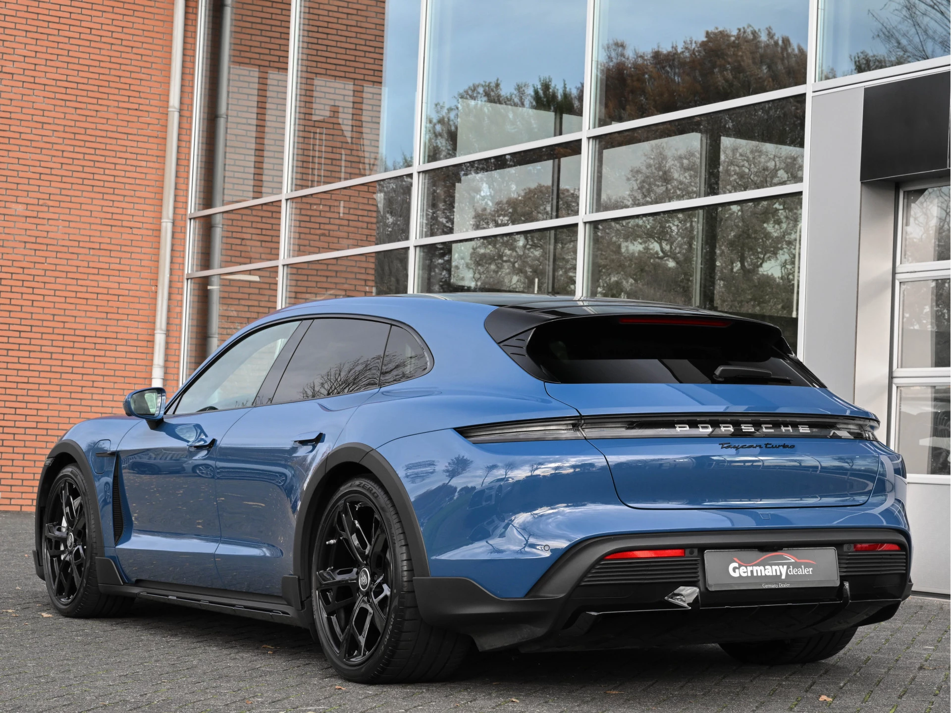 Hoofdafbeelding Porsche Taycan