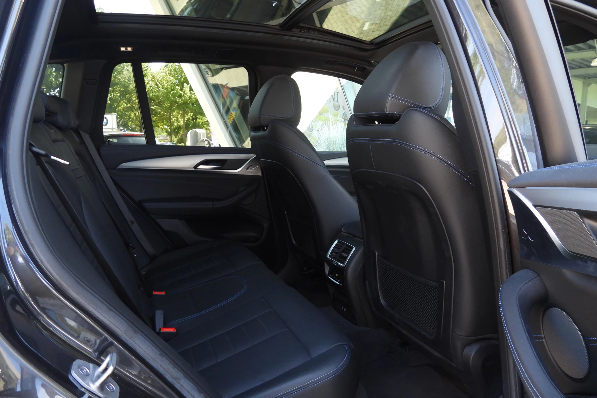 Hoofdafbeelding BMW iX3