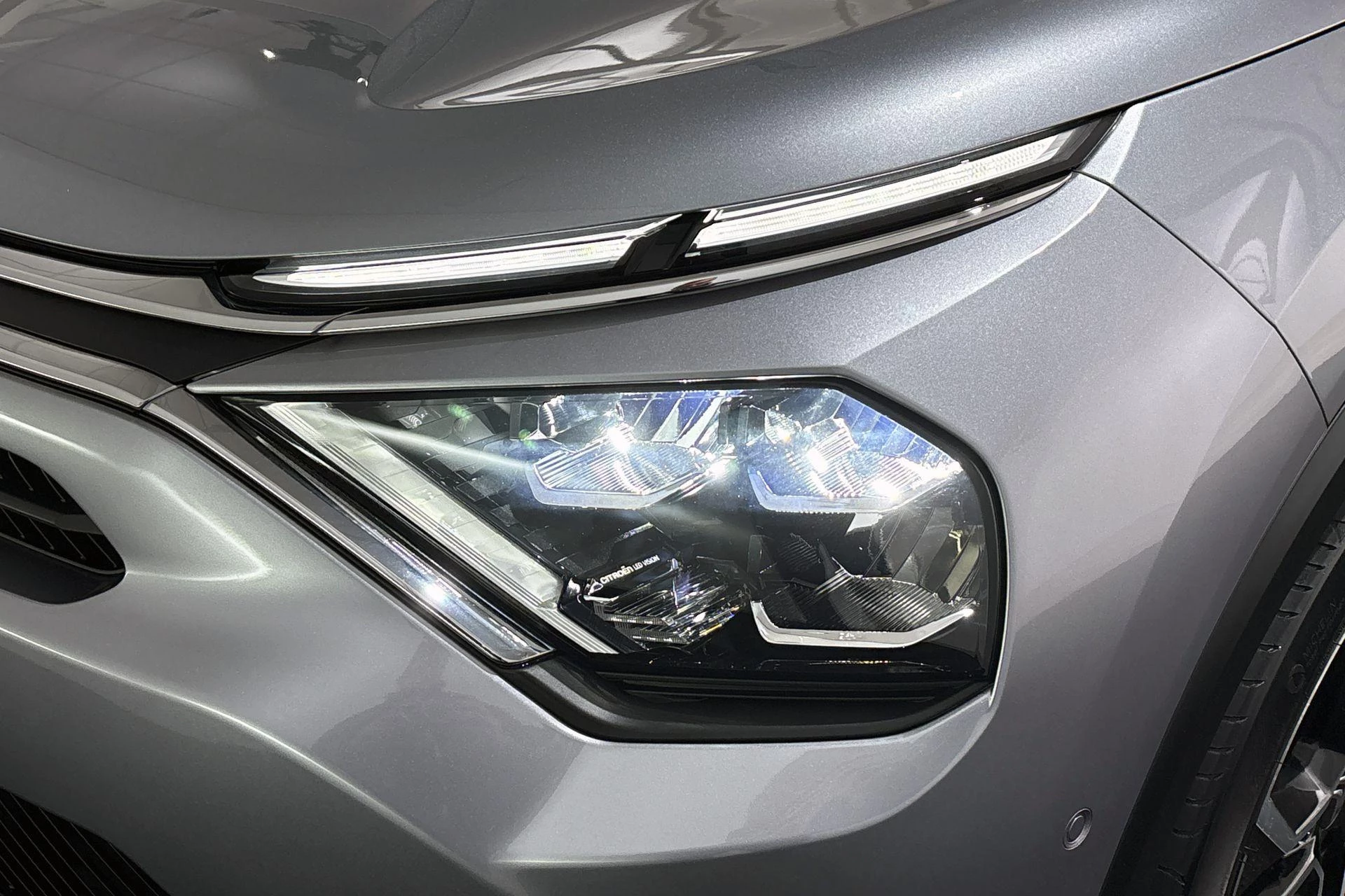 Hoofdafbeelding Citroën ë-C4 X