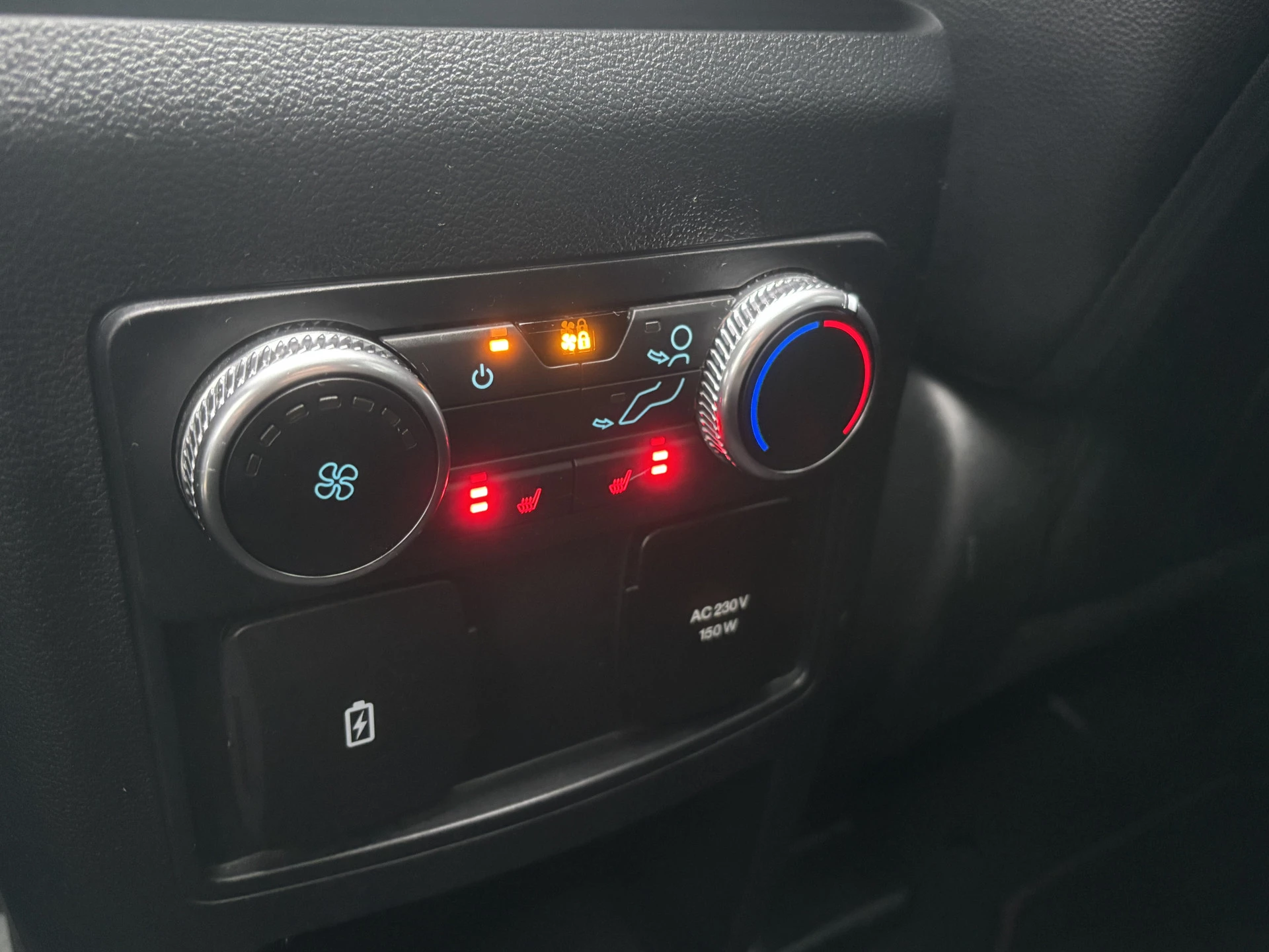 Hoofdafbeelding Ford Explorer