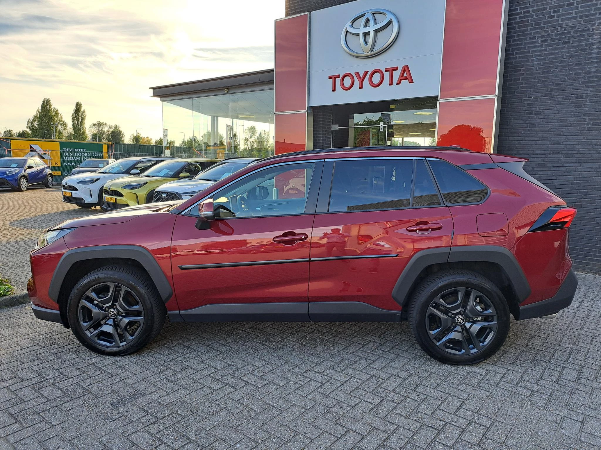 Hoofdafbeelding Toyota RAV4