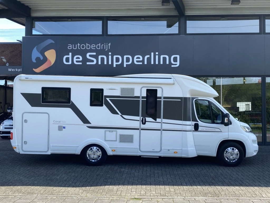 Hoofdafbeelding Adria Coral 670 Sl 2.2 140pk Enkele Bedden 202