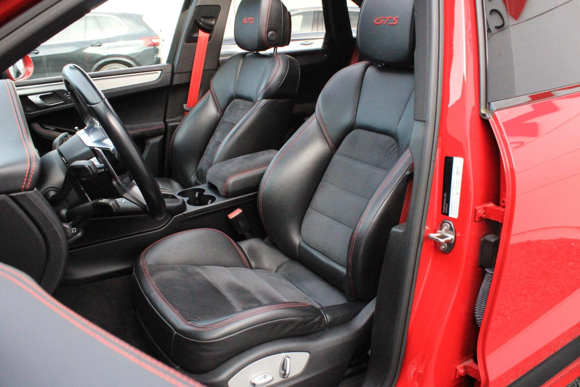 Hoofdafbeelding Porsche Macan