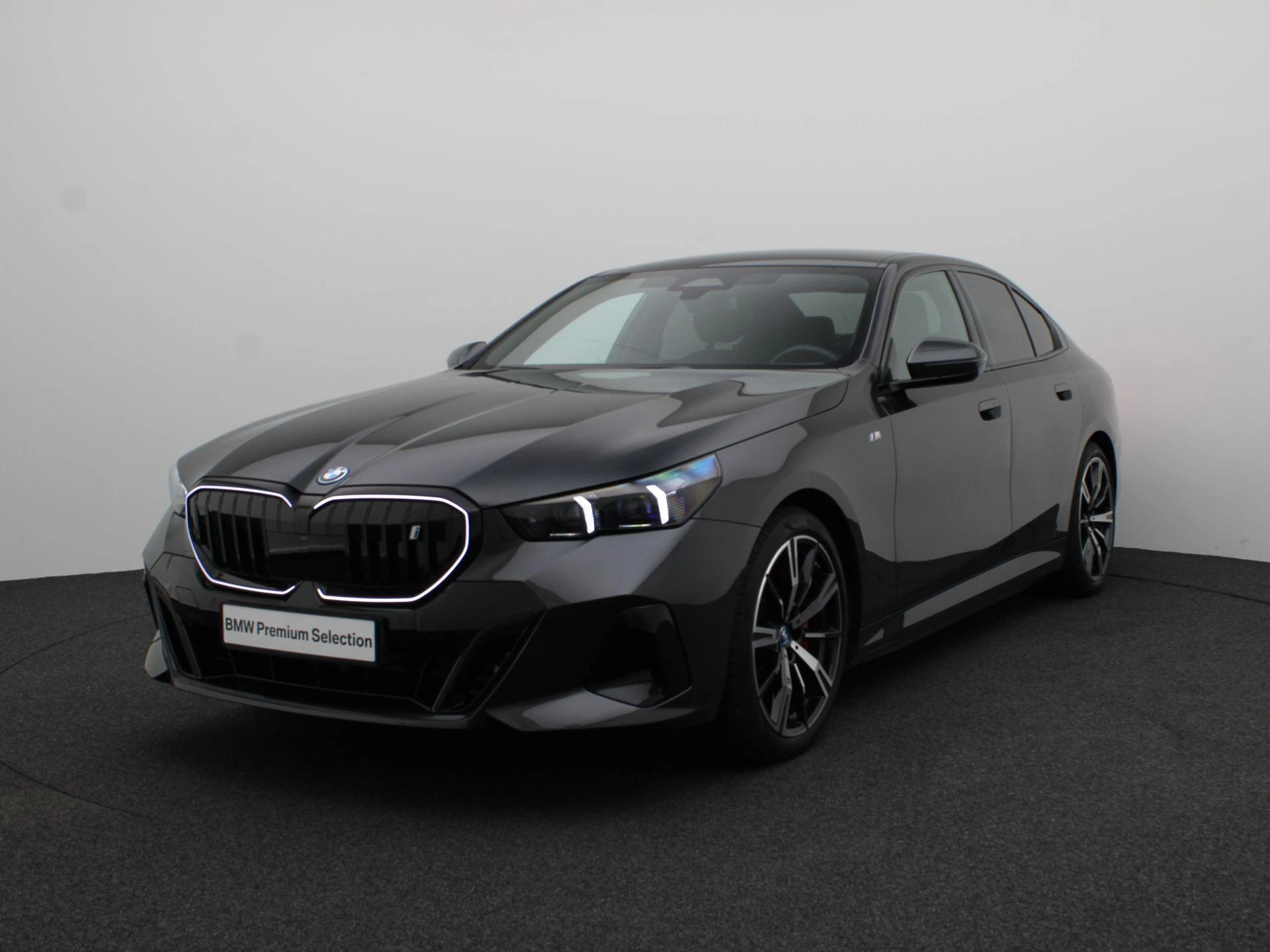Hoofdafbeelding BMW i5