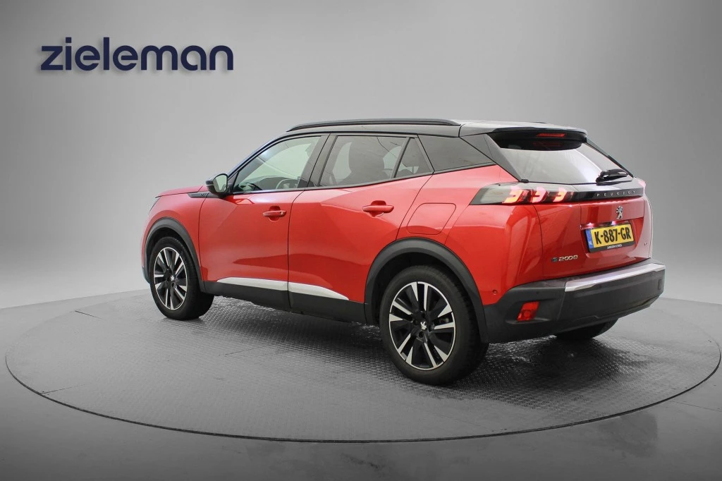 Hoofdafbeelding Peugeot e-2008