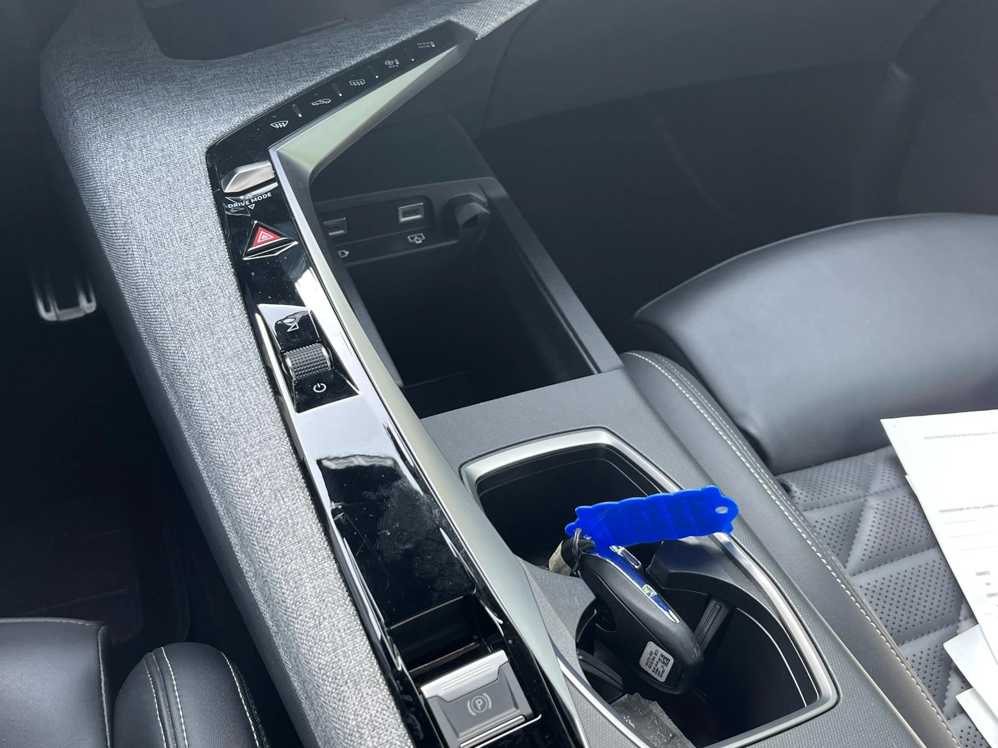 Hoofdafbeelding Peugeot e-5008