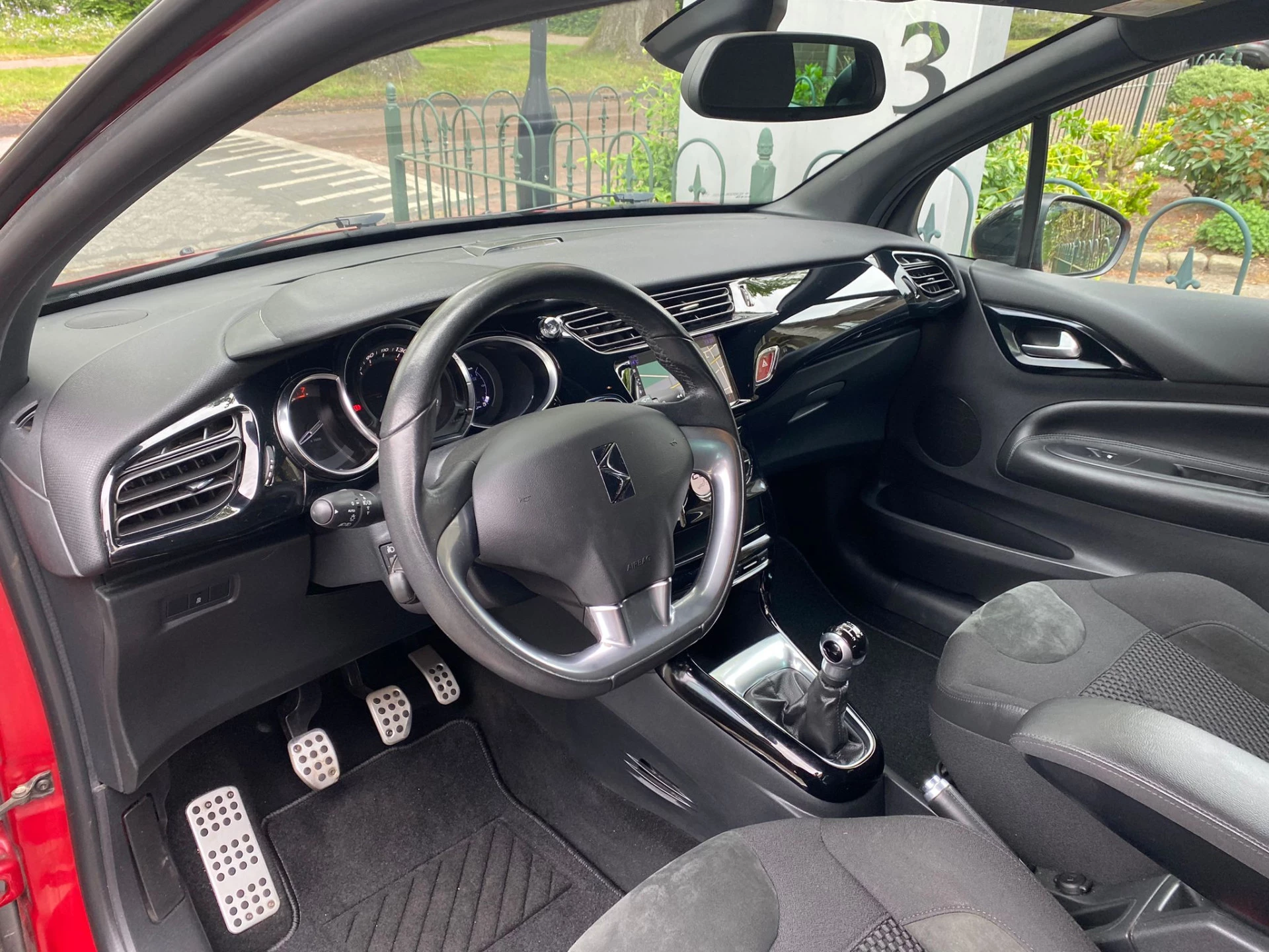 Hoofdafbeelding DS DS 3