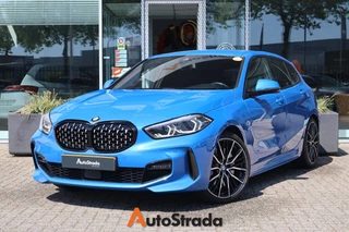Hoofdafbeelding BMW 1 Serie BMW 1-Serie (f40) 118i M-Sport 140PK AUT | Carplay I Misano Blue I Navi I Camera I Kuipstoel 