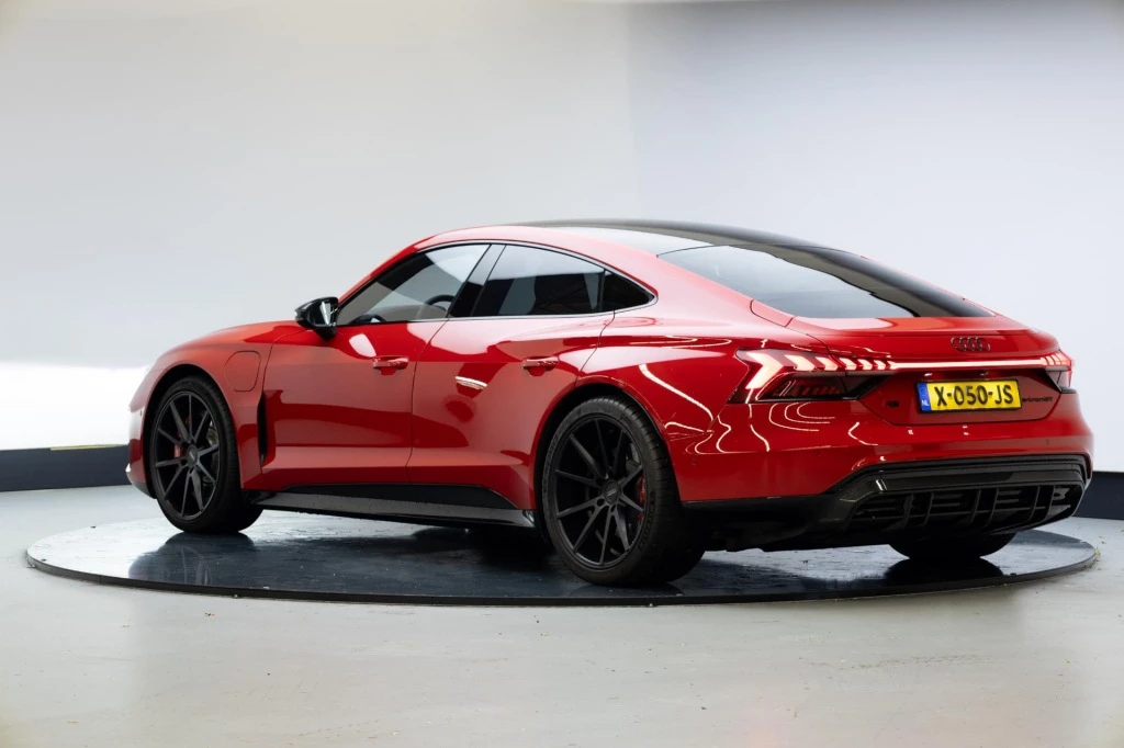 Hoofdafbeelding Audi e-tron GT
