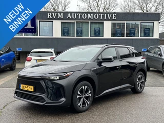 Toyota bZ4X Premium 71 kWh VAN: 33.900,- VOOR: 29.877,- | 3 FASE LADEN | RIJKLAARPRIJS incl. FABR. GARANTIE TOYOTA t/m 08-2033