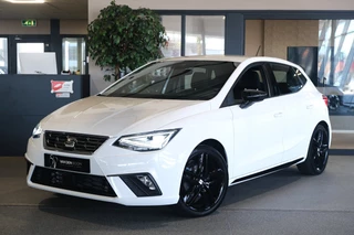 Hoofdafbeelding SEAT Ibiza Seat Ibiza 1.0 EcoTSI FR 110PK Black Edition Virtual Led Navi