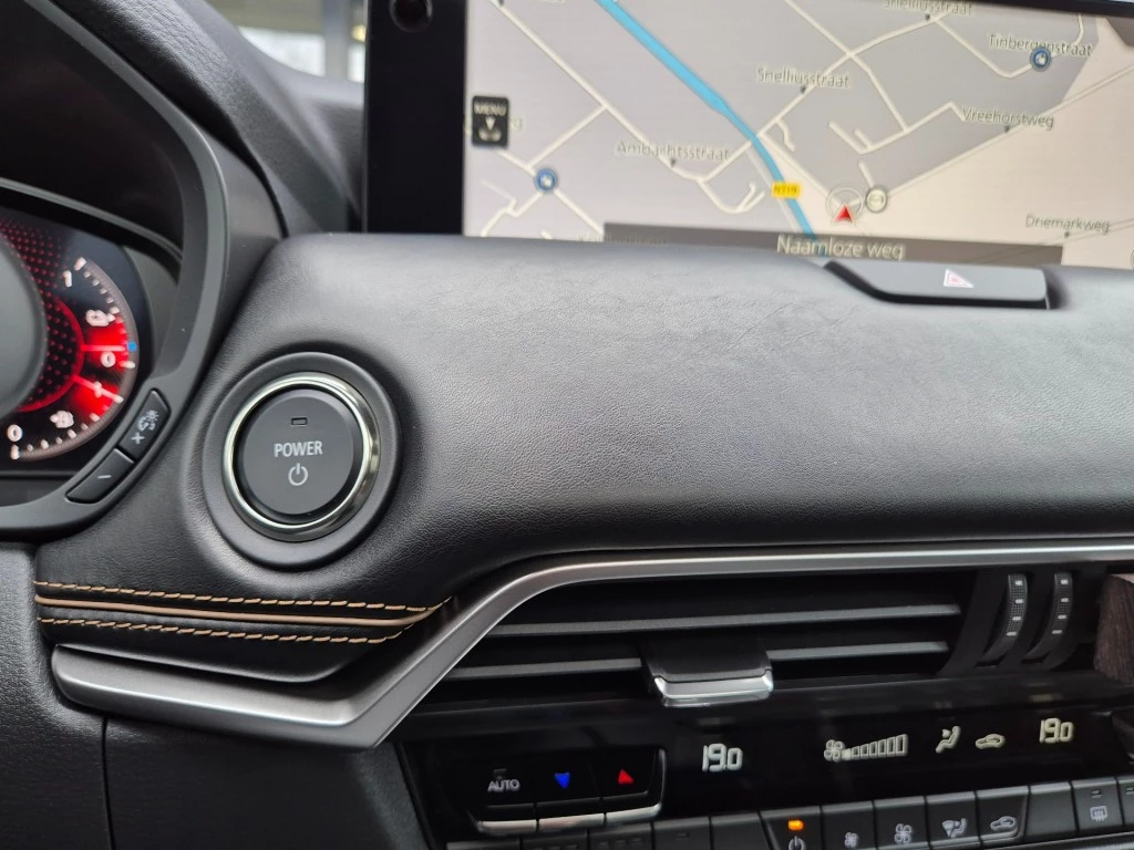 Hoofdafbeelding Mazda CX-60