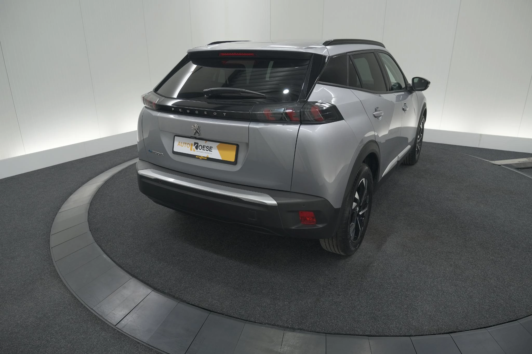 Hoofdafbeelding Peugeot e-2008