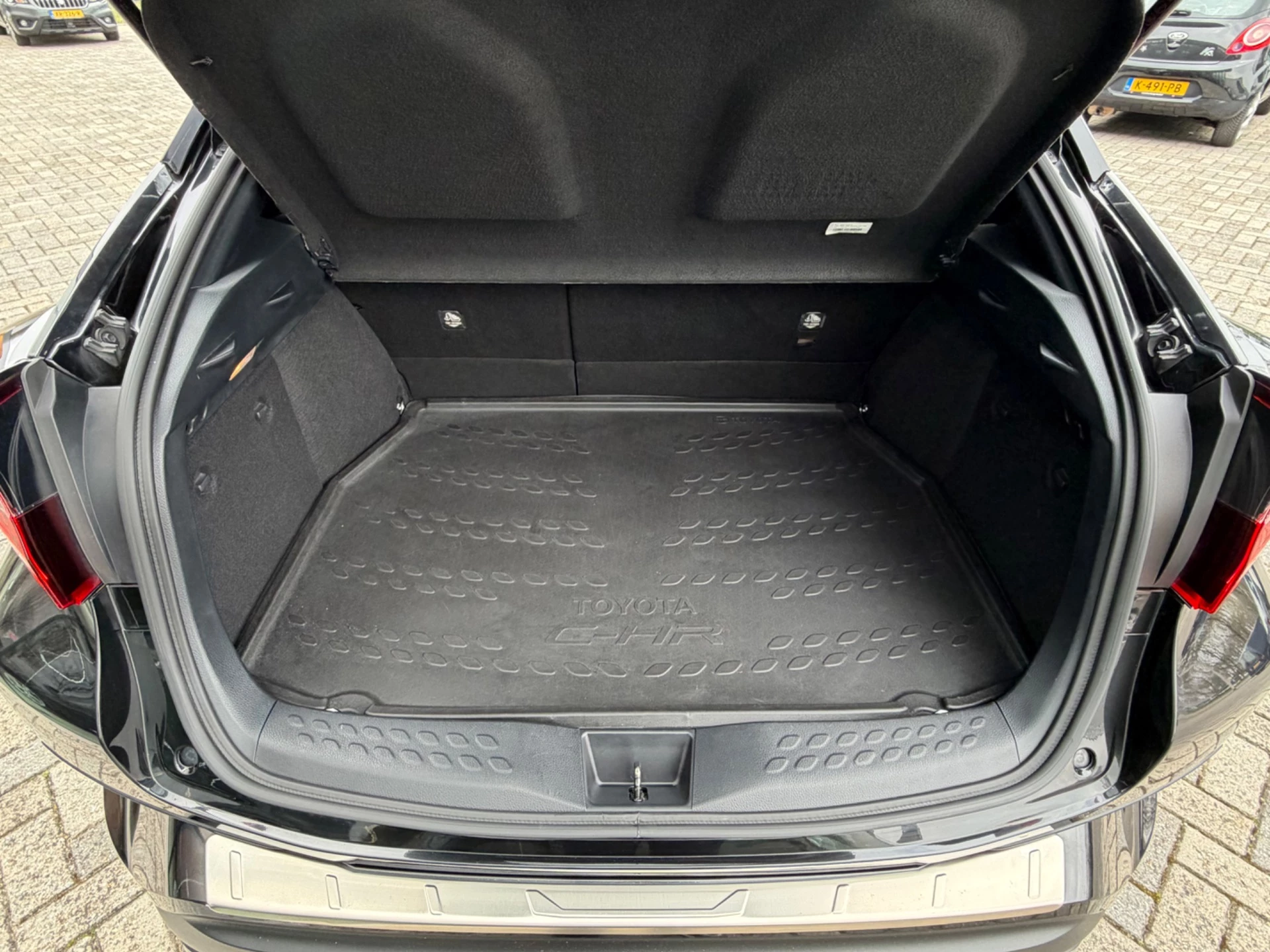 Hoofdafbeelding Toyota C-HR