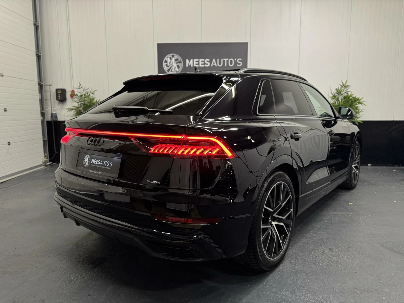 Hoofdafbeelding Audi Q8