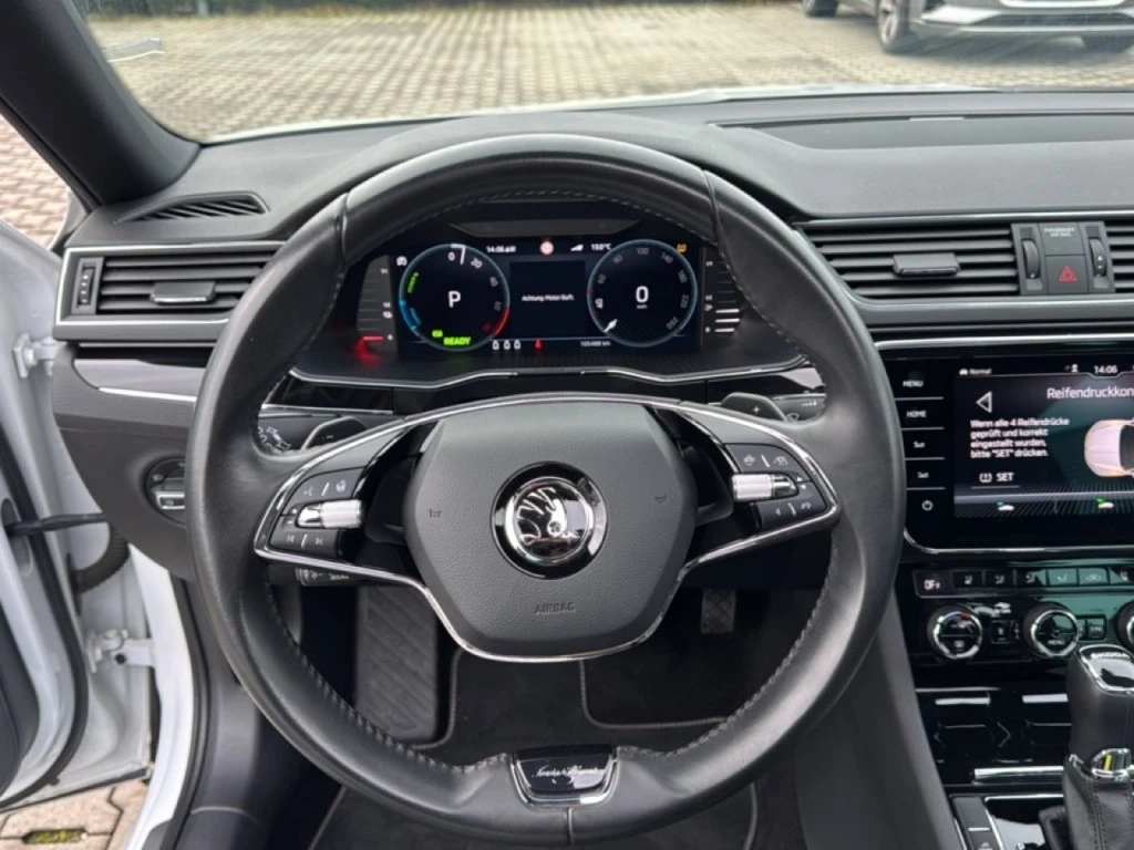 Hoofdafbeelding Škoda Superb