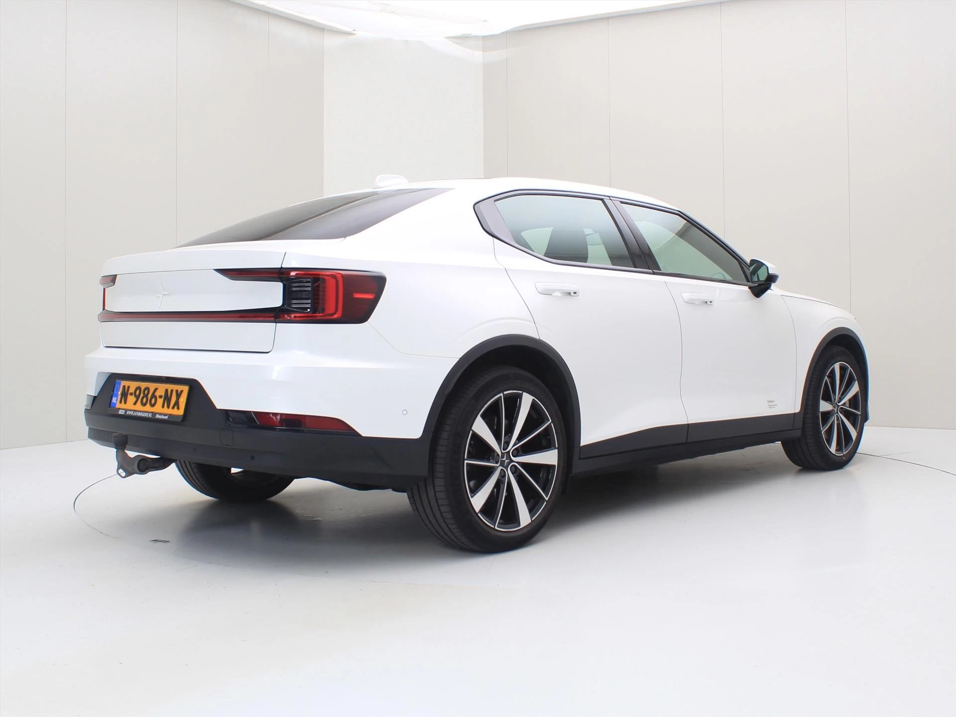 Hoofdafbeelding Polestar 2
