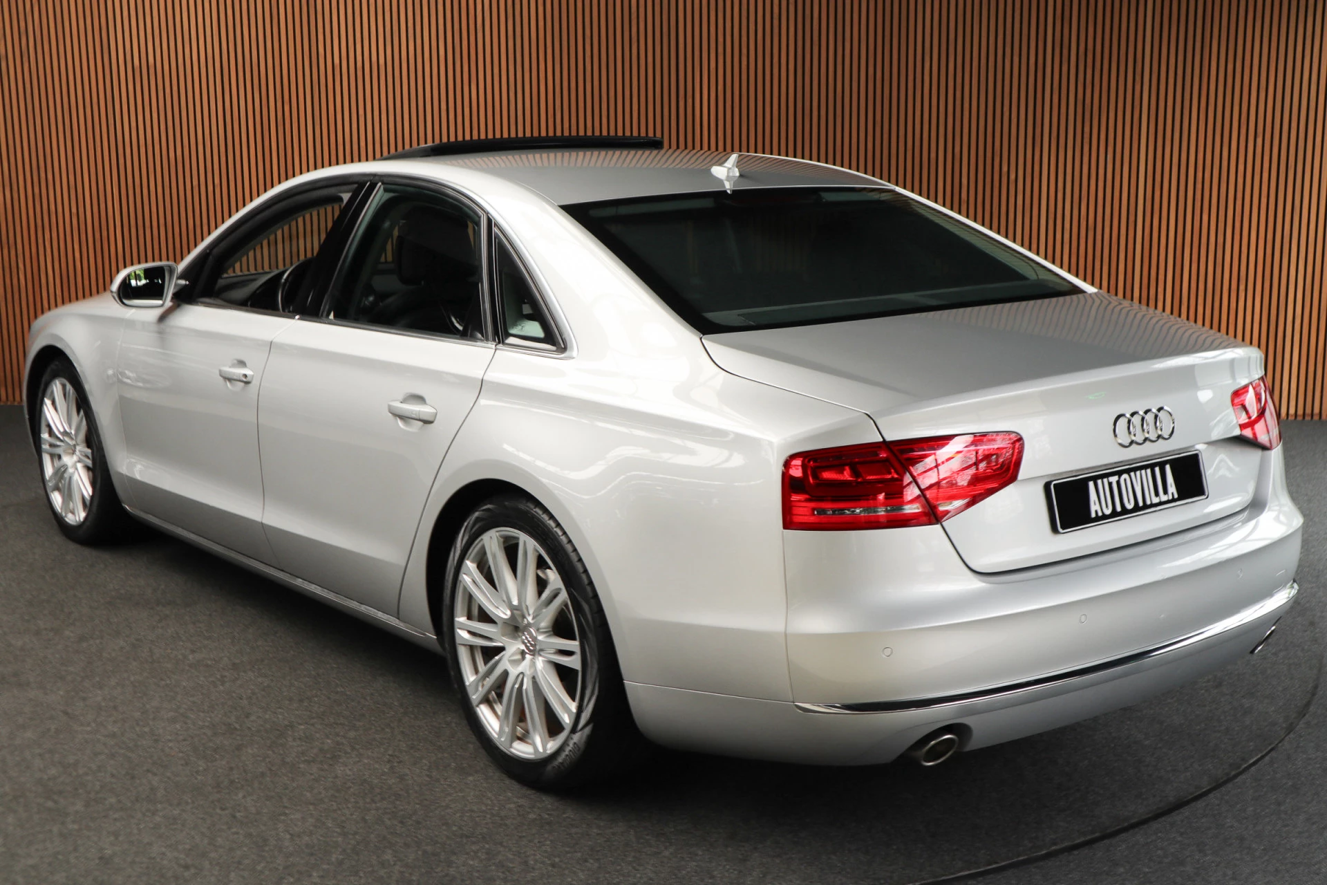 Hoofdafbeelding Audi A8