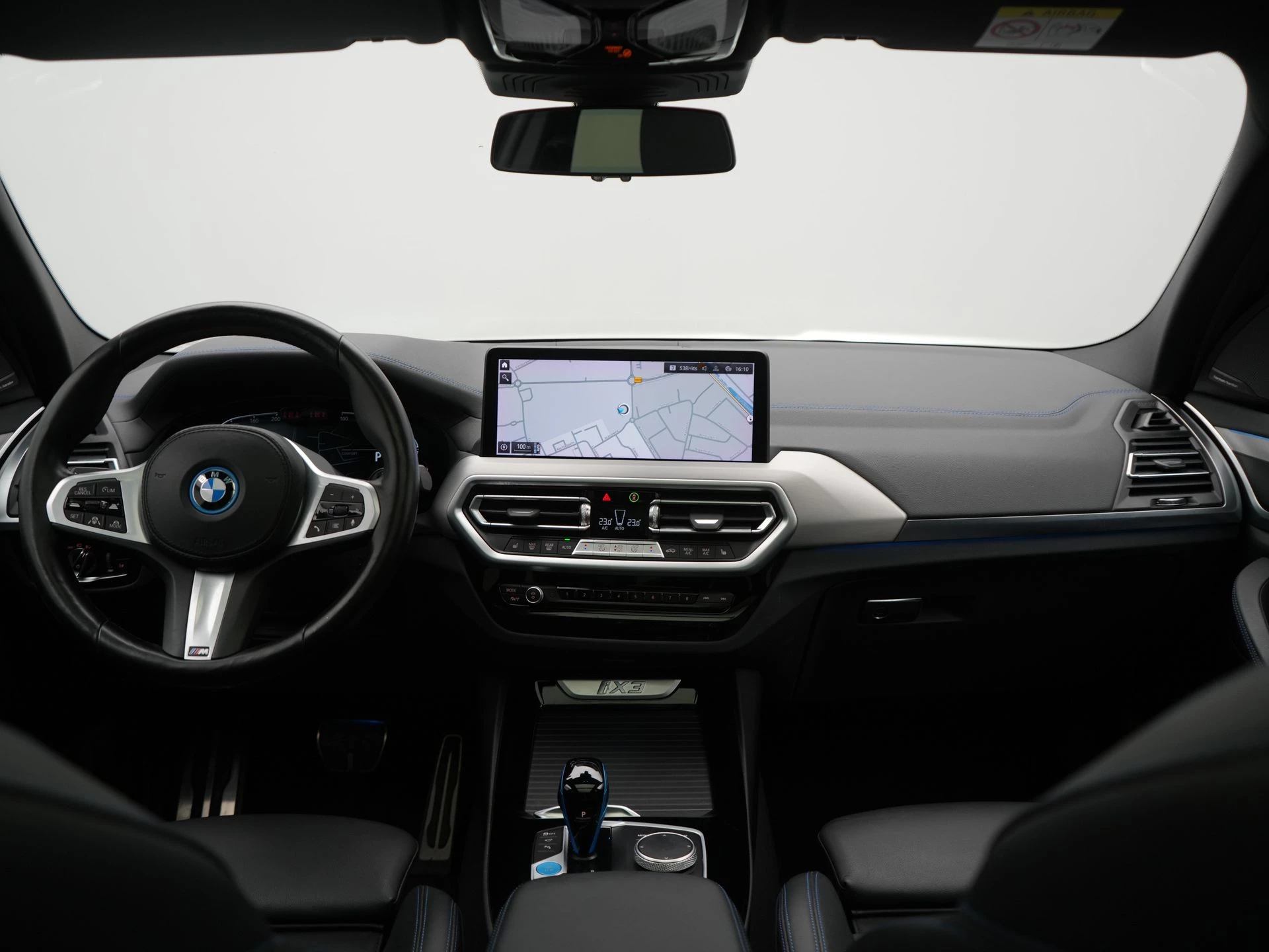 Hoofdafbeelding BMW iX3