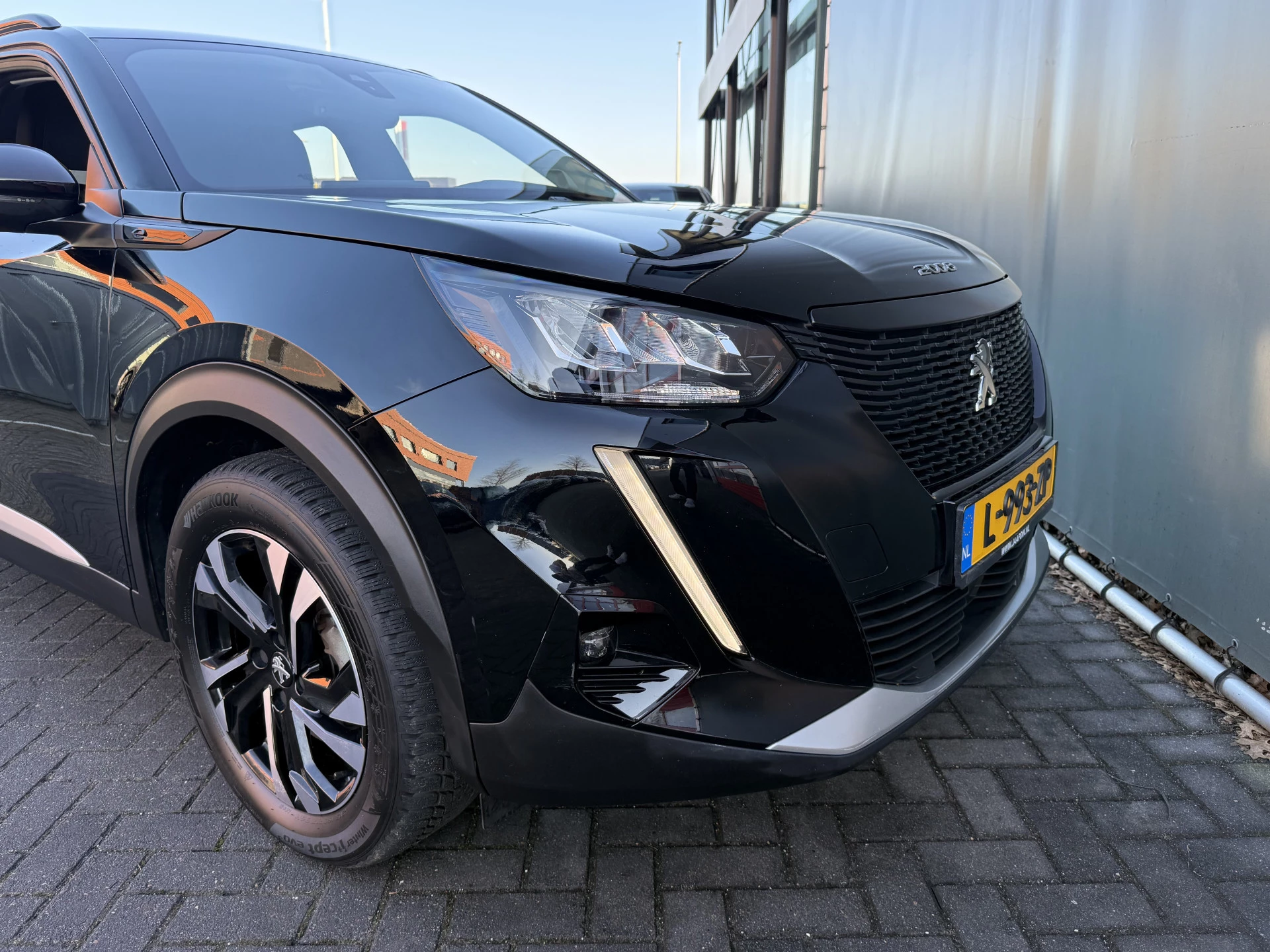 Hoofdafbeelding Peugeot e-2008