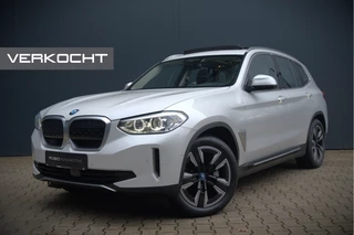 Hoofdafbeelding BMW iX3 BMW iX3 Executive 80 kWh | Panoramadak | Keyless | Stoelverwarming | Camera | Adaptief Onderstel | Adaptive LED | Elektrische Stoelen | Apple Carplay | Navigatie | Ambiance Verlichting