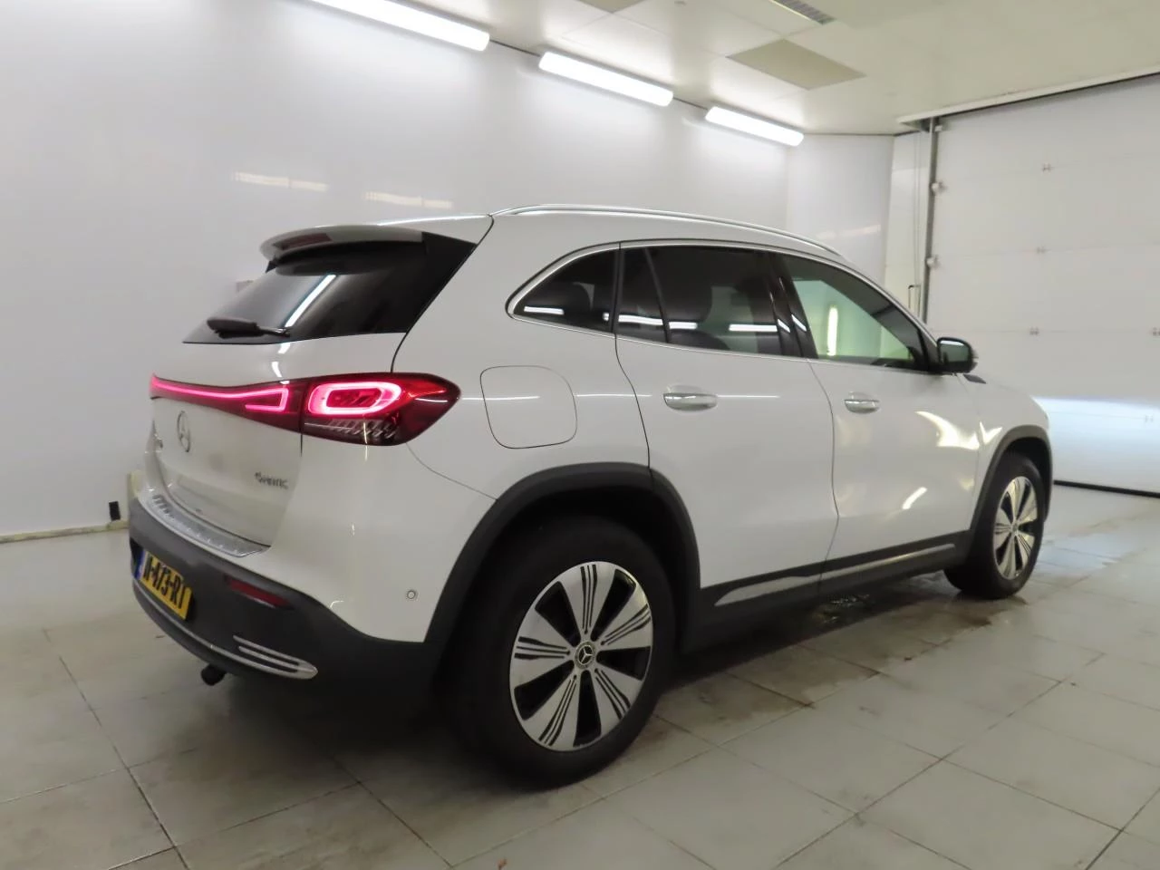 Hoofdafbeelding Mercedes-Benz EQA