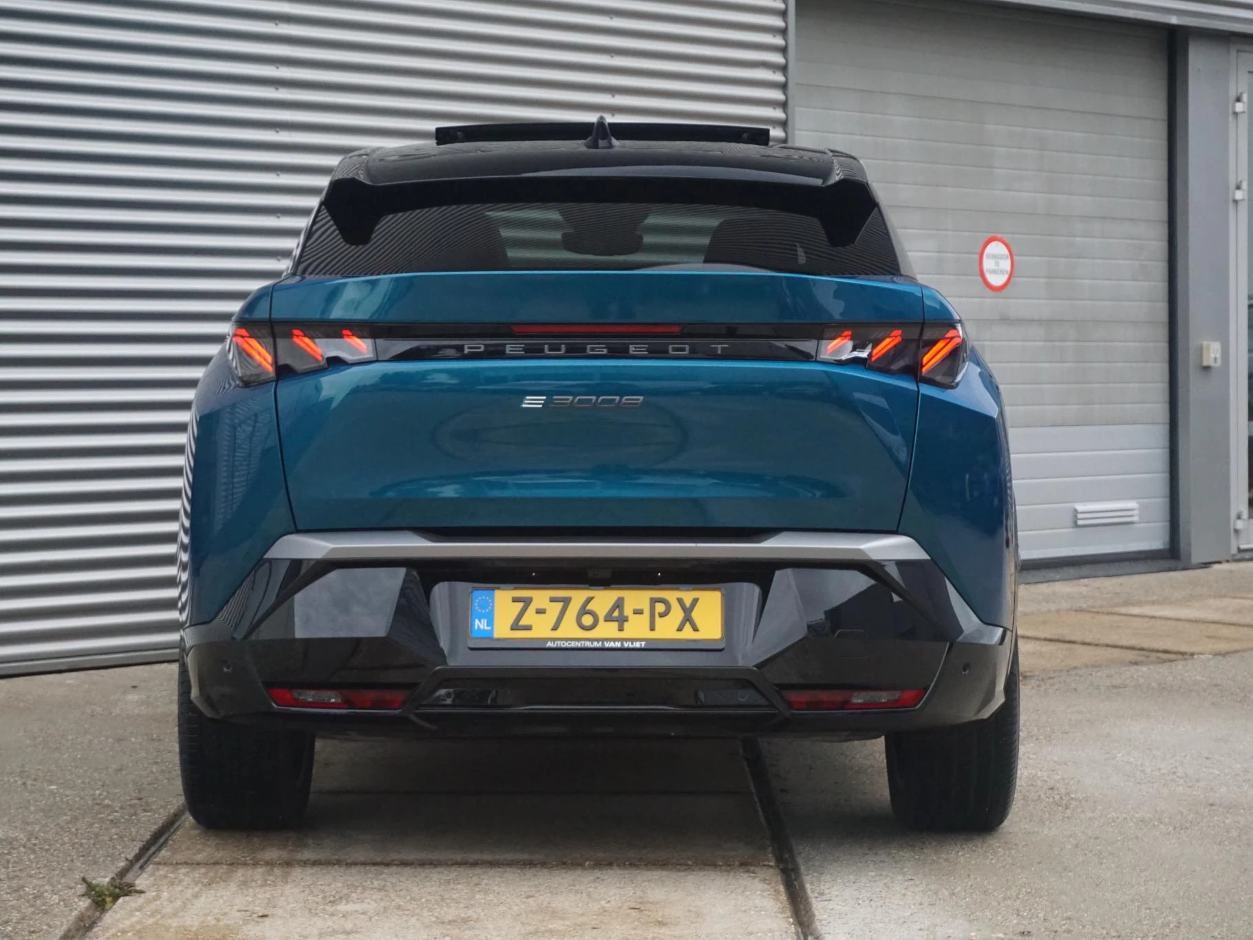 Hoofdafbeelding Peugeot e-3008
