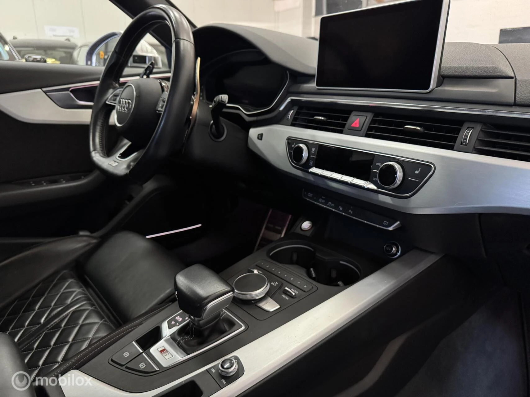 Hoofdafbeelding Audi S4