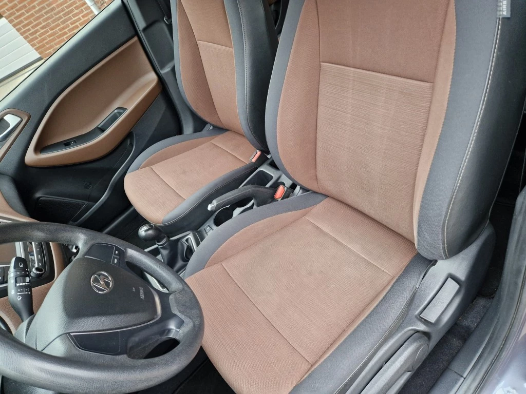 Hoofdafbeelding Hyundai i20