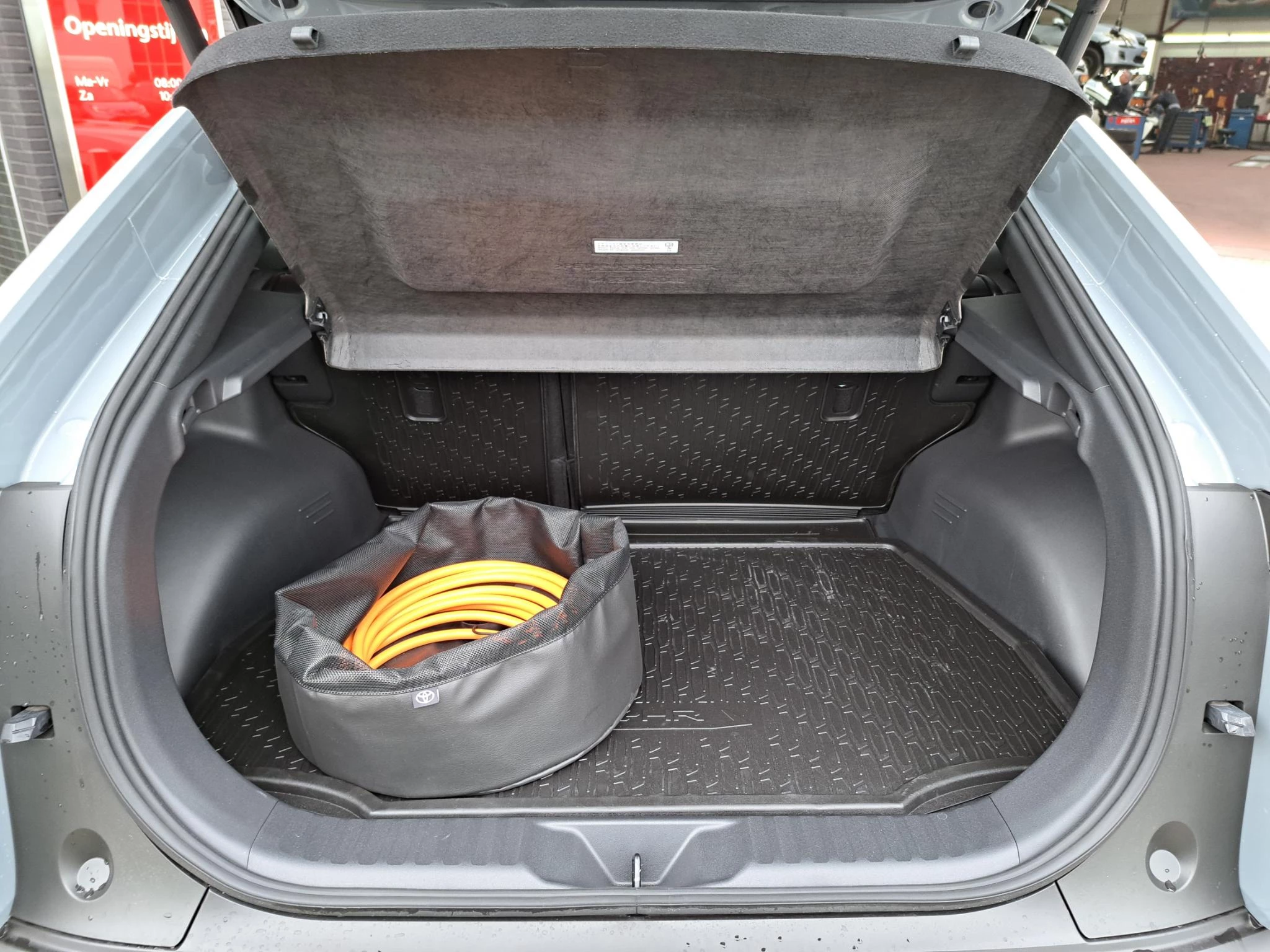 Hoofdafbeelding Toyota C-HR+