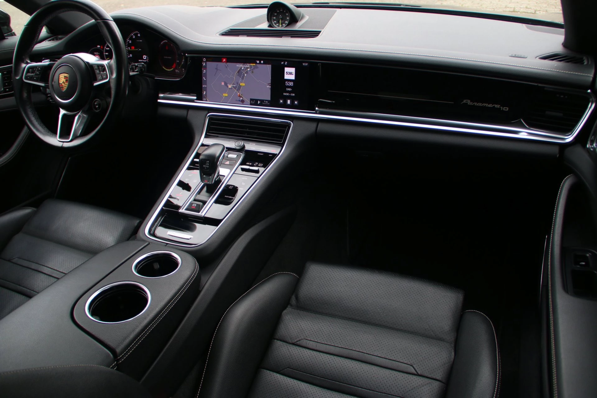 Hoofdafbeelding Porsche Panamera