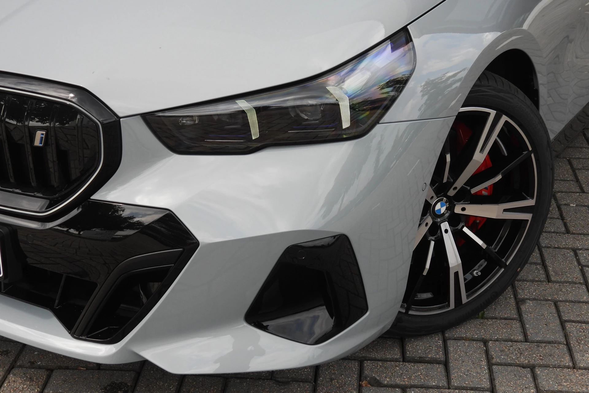 Hoofdafbeelding BMW i5