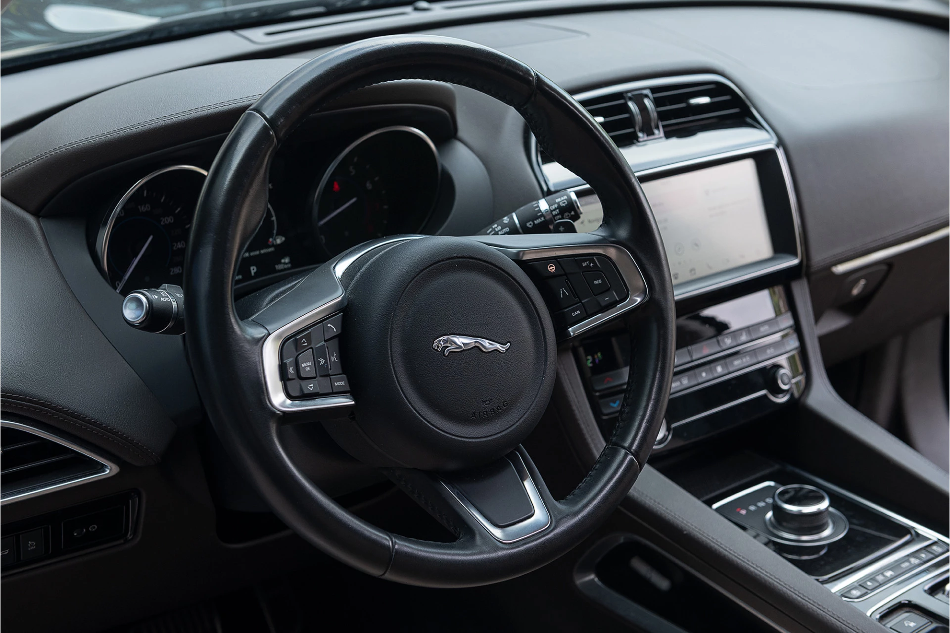 Hoofdafbeelding Jaguar F-PACE