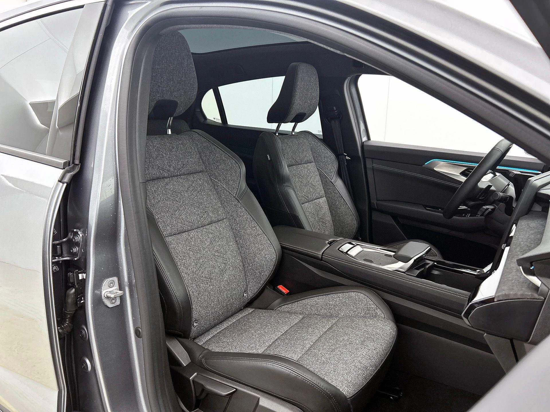 Hoofdafbeelding Renault Rafale