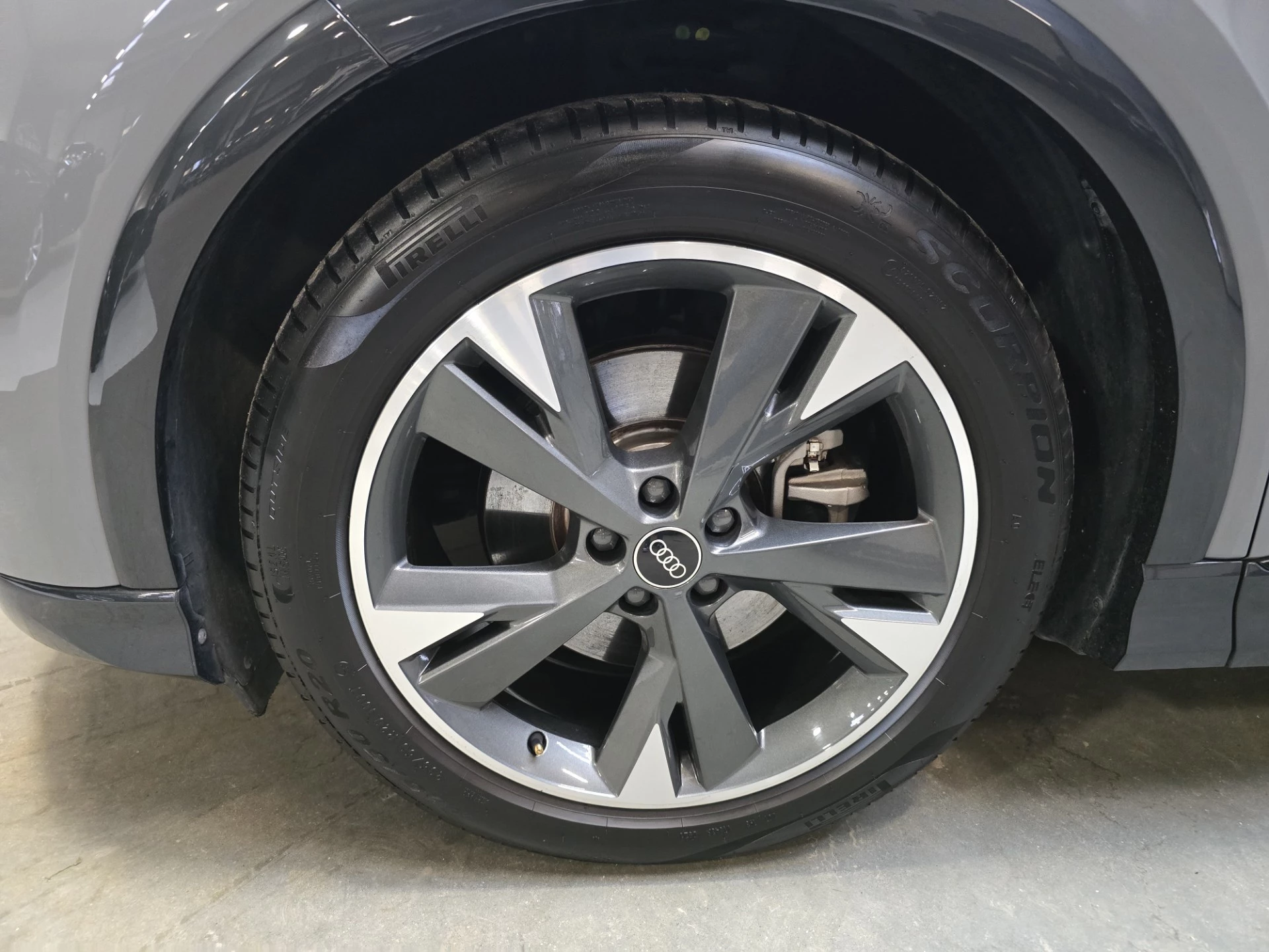 Hoofdafbeelding Audi Q4 e-tron