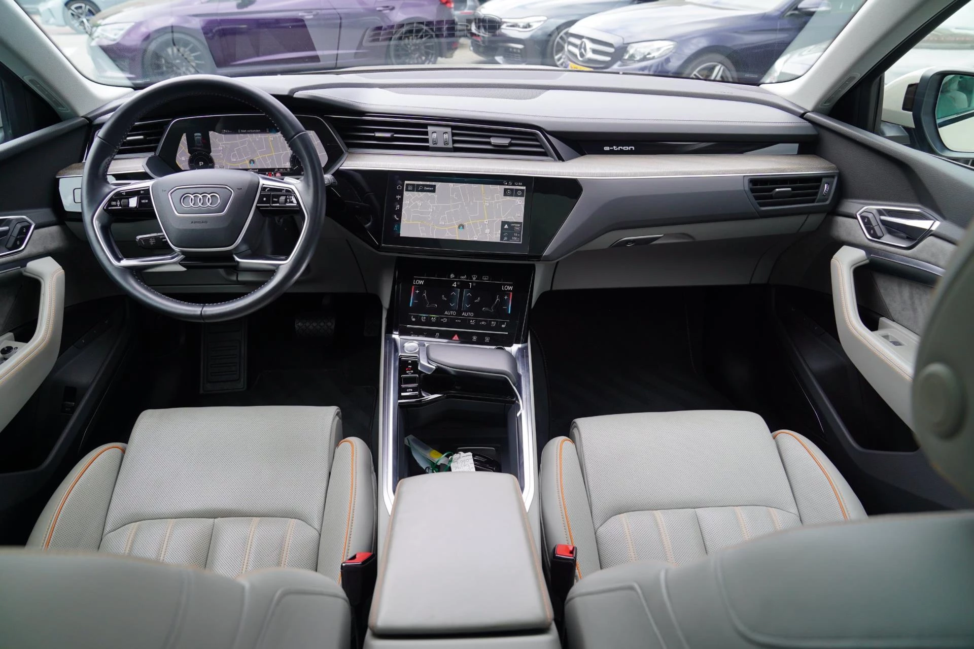 Hoofdafbeelding Audi e-tron
