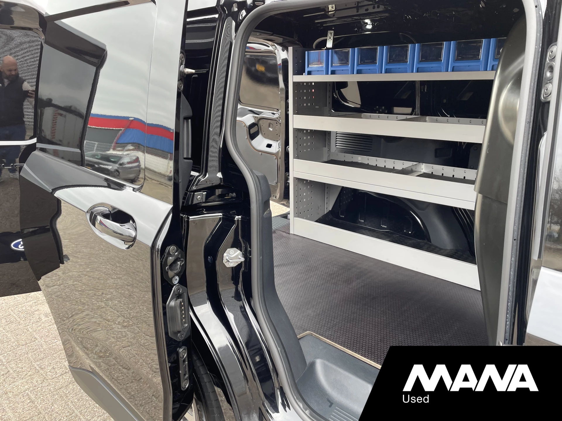 Hoofdafbeelding Ford Transit Courier