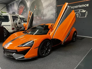 Hoofdafbeelding McLaren 570S McLaren 570S KERAMISCH REMMEN 570PK CARPLAY CAMERA