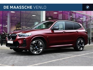 BMW iX3 High Executive / Panoramadak / Adaptief onderstel / Laserlight / Stuurverwarming / Comfort Access / Parking Assistant Plus / Head-Up / Harman Kardon / Stoelverwarming