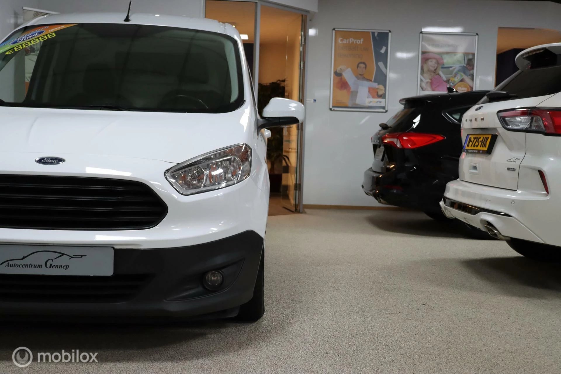 Hoofdafbeelding Ford Transit Courier