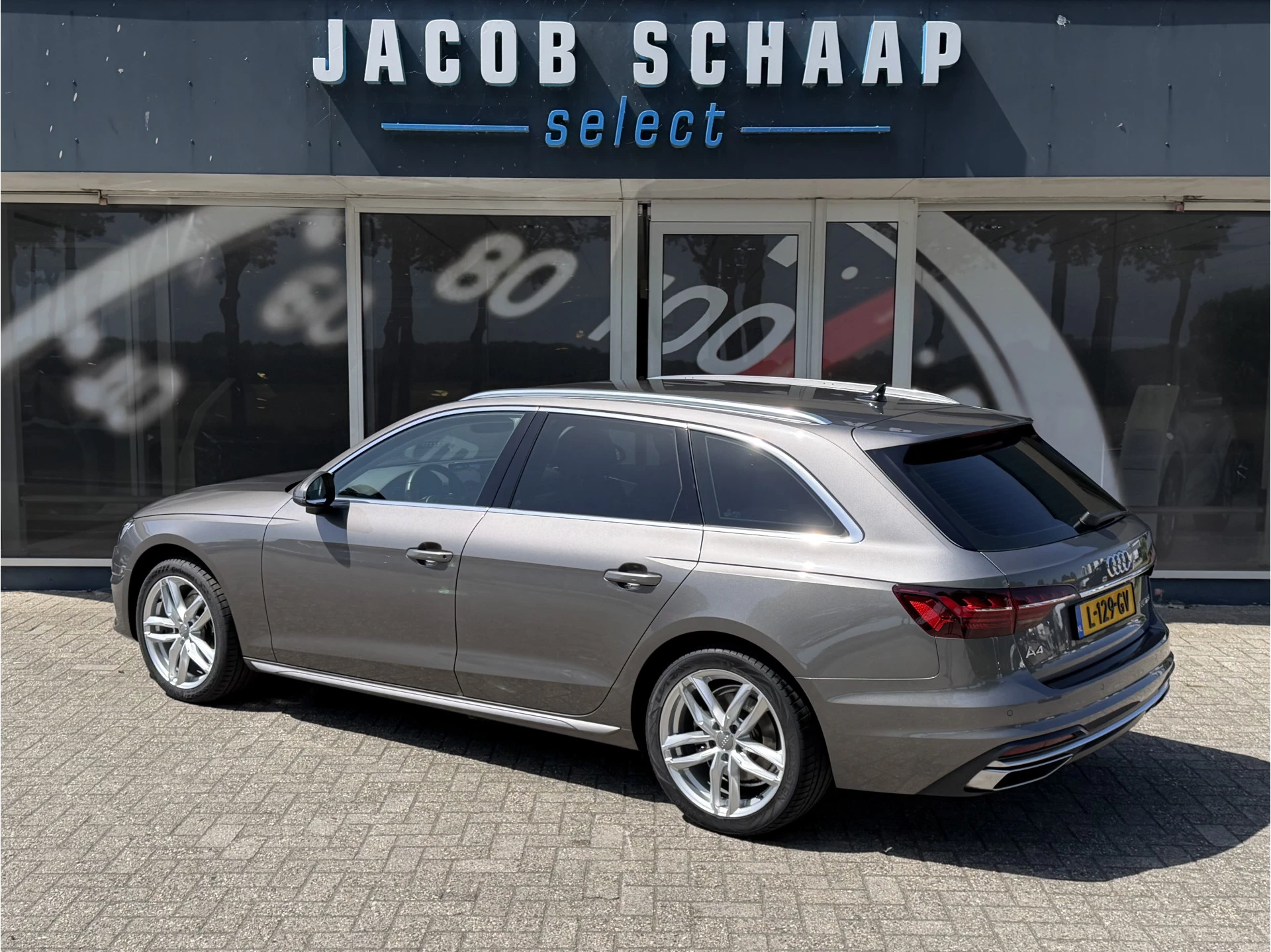 Hoofdafbeelding Audi A4